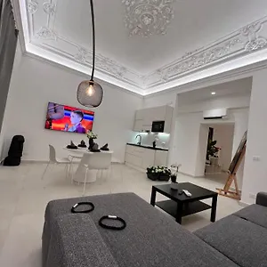 La Maison Del Bell'antonio - Downtown Apartament Katania