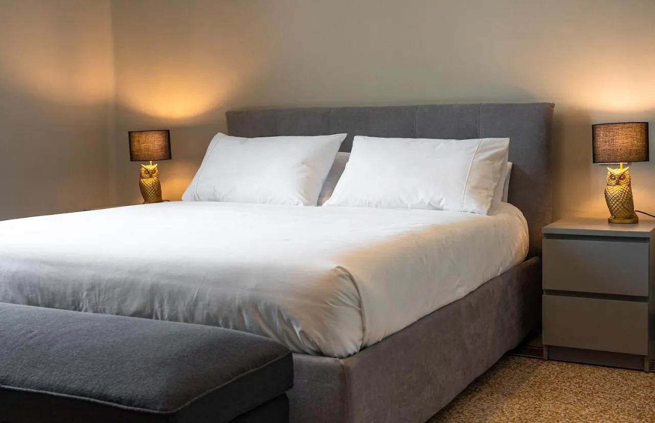 Seventy Apartment Bergamo 0*,